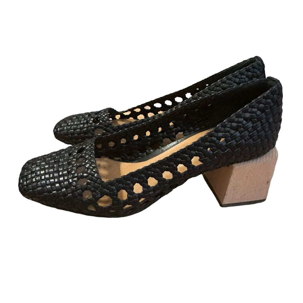 LOQ Black and Brown Heels Elegant Design